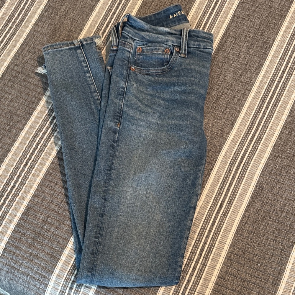 American Eagle High Rise Jegging